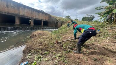 Alcaldía de Maturín sanea el caño 19 de Abril
