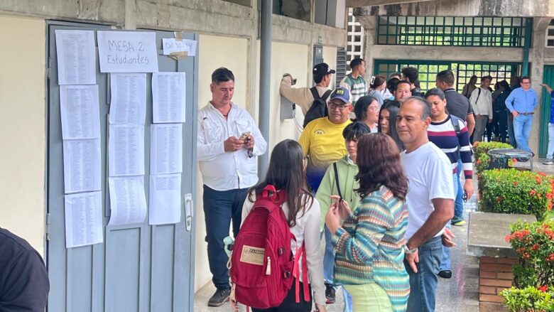 Con total normalidad se desarrollan las elecciones en la UPEL