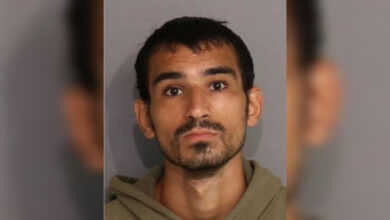 Asesina a tres turistas mientras esperaban reparar su vehículo en Florida