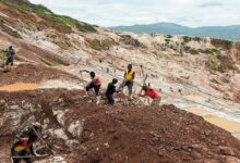 Más de 200 mineros mueren sepultados por un alud de tierra en el Congo