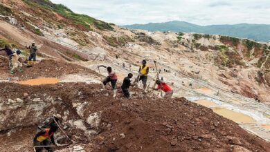 Más de 200 mineros mueren sepultados por un alud de tierra en el Congo