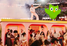 Efecto Bad Bunny: Estudiantes de español en Duolingo suben un 35 % tras la Super Bowl
