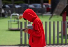 España prohibirá el acceso a menores de 16 años