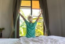 ¿Madrugar a las 5 a.m.? La ciencia advierte que no es el secreto del éxito, sino del cansancio