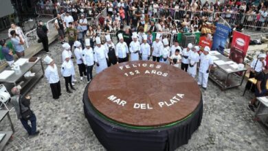 Alfajor argentino de 720 kilos disputa el récord Guinness