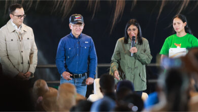 Delcy Rodríguez insta a romper con el odio y la antipolítica en el país