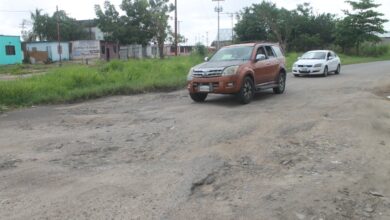 Piden alumbrado y asfaltado en un gran tramo de la vía hacia La Gran Victoria