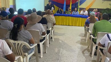 Clsem y Sundde lideran encuentro económico con comerciantes de Uracoa