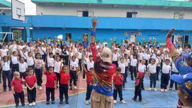 Alcaldía de Maturín lleva deporte y recreación a la U.E. Antonio José de Sucre