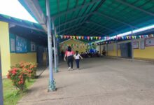 Padres y representantes solicitan “una manito” para rehabilitar la escuela de Prados del Sur