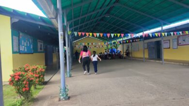 Padres y representantes solicitan “una manito” para rehabilitar la escuela de Prados del Sur