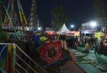India: Un muerto y 13 heridos al desplomarse un juego mecánico en una feria