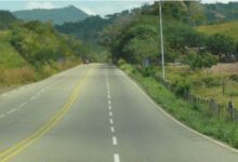 Fallece joven de 16 años tras impactar la grúa de su padre contra un vehículo de carga