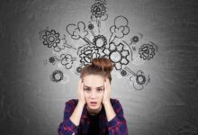 Parálisis por análisis: Por qué pensar demasiado te impide avanzar