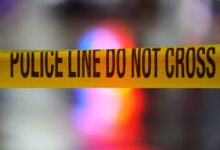 Un hombre mata a su prometida y huye con su bebé antes de ser capturado