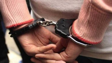 Detenida mujer por permitir el abuso de su hija de 3 años