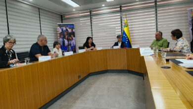 Gobierno y Motor Farmacéutico acuerdan sistema digital para garantizar medicinas