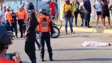 Niño de 5 años pierde la vida al soltarse de la mano de su madre e ingresar a la vía