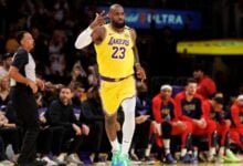 LeBron James hace historia: se convierte en el jugador con más partidos en la NBA