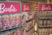 Hallan fentanilo oculto en empaques de muñecas Barbie en Estados Unidos