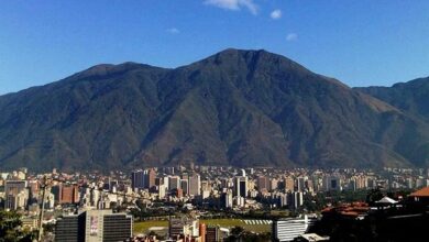 Intervalos nublados y lloviznas dispersas marcan la mañana de este miércoles