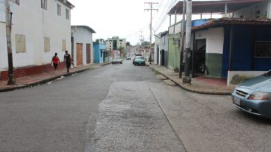 Reportan falta de agua en la calle Azcue de Maturín