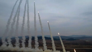 Corea del Norte exhibe sus sistemas de lanzacohetes de mayor calibre del mundo