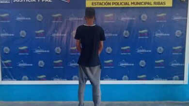 Detienen a un hombre por agredir a sus padres