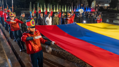 Rinden homenaje a las víctimas del accidente de avión militar en Colombia