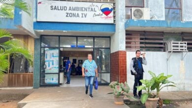 Estudiantes de fisioterapia denuncian retraso de carta aval para poder graduarse