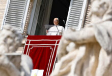 Papa León XIV condena toda forma de violencia contra la mujer