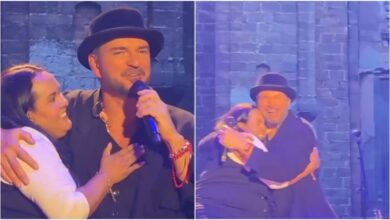 Ricardo Arjona cumple el sueño de una fanática venezolana durante su concierto en EEUU