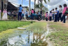 Más de 600 niños de la escuela en Santa Inés se ven afectados por desborde de cloacas
