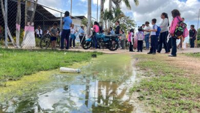 Más de 600 niños de la escuela en Santa Inés se ven afectados por desborde de cloacas