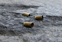 Emboscada en la vía Punta de Mata deja a un joven muerto y a su mamá herida