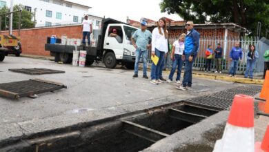 Inician plan de reparación de alcantarillas en la avenida La Paz