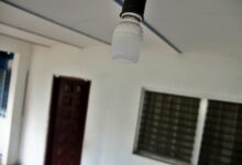 “Es insoportable”: así describen los habitantes de la Zona Industrial las fallas de luz