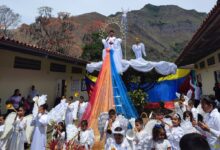 Más de 200 niños de El Guácharo protagonizan emotivo Viacrucis Viviente en Caripe