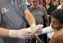 Futuros médicos de Monagas se perfeccionan en técnicas de inmovilización