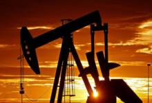 El Brent sube a 115 dólares en una jornada de alta volatilidad para el crudo