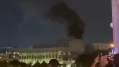 Consulado de EE.UU. en Dubái en llamas tras un ataque con un dron