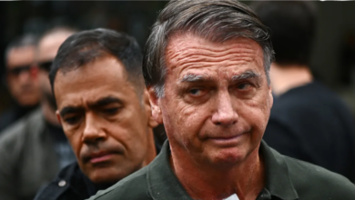 Bolsonaro es trasladado a un hospital tras complicaciones de salud en prisión