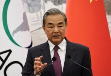 China pide detener el "desbordamiento" del conflicto en Asia Occidental