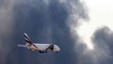 Dubái reanuda vuelos tras suspensión por ataque con drones en el aeropuerto