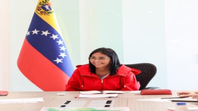 Presidenta encargada instruye al Banco de Venezuela otorgar $70 millones en créditos a emprendedoras