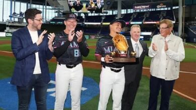 ¡Orgullo criollo! Javier Sanoja se alza con el Guante de Oro en el WBC