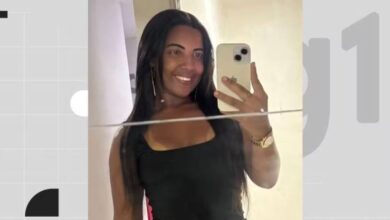 Mujer es apuñalada y quemada por un excompañero de trabajo