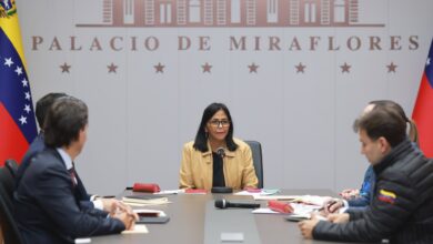 Presidenta (E) Delcy Rodríguez lidera mesa reunión con Gabinete Económico en Miraflores