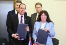 Cuba y Rusia firman acuerdo para el control de medicamentos