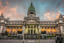 Suspenden 80 artículos de la reforma laboral en Argentina